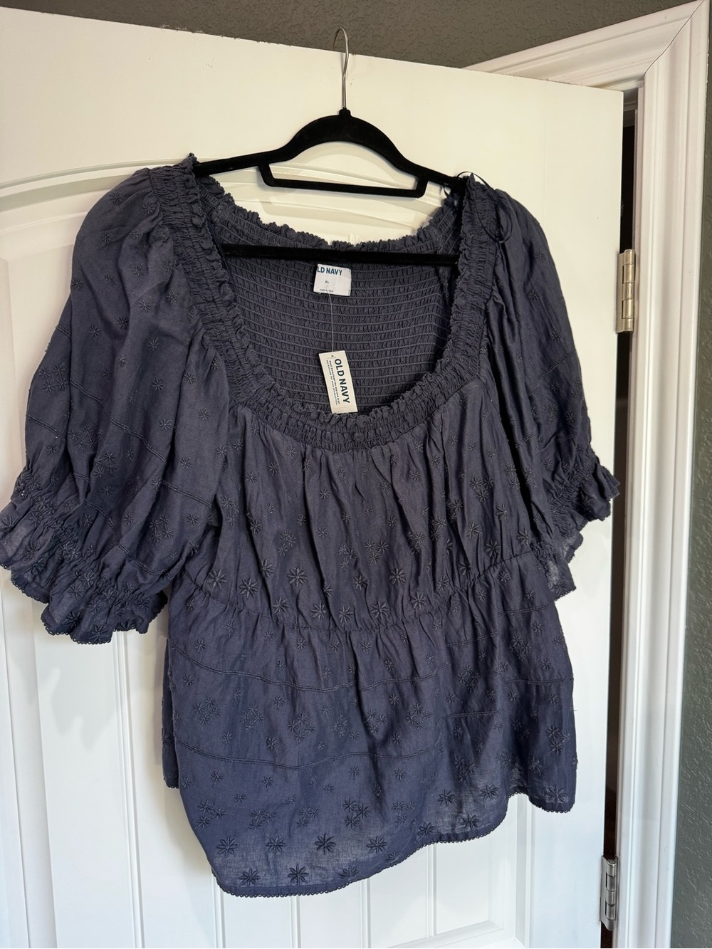 NWT Old Navy XL Blue Smocked Floral Embroidered Puff Sleeve Blouse